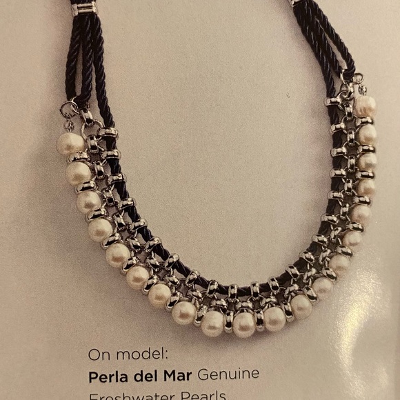 Perla Del Mar freshwater pearl necklace - Picture 4 of 9